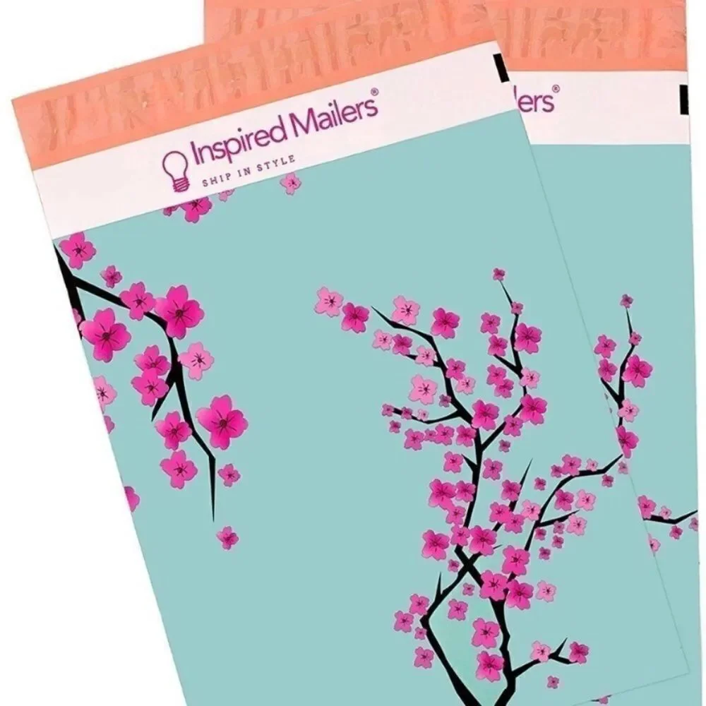 Poly Mailers MIx sizes 10x13 14.5x19 45 poly mailers 45 stickers